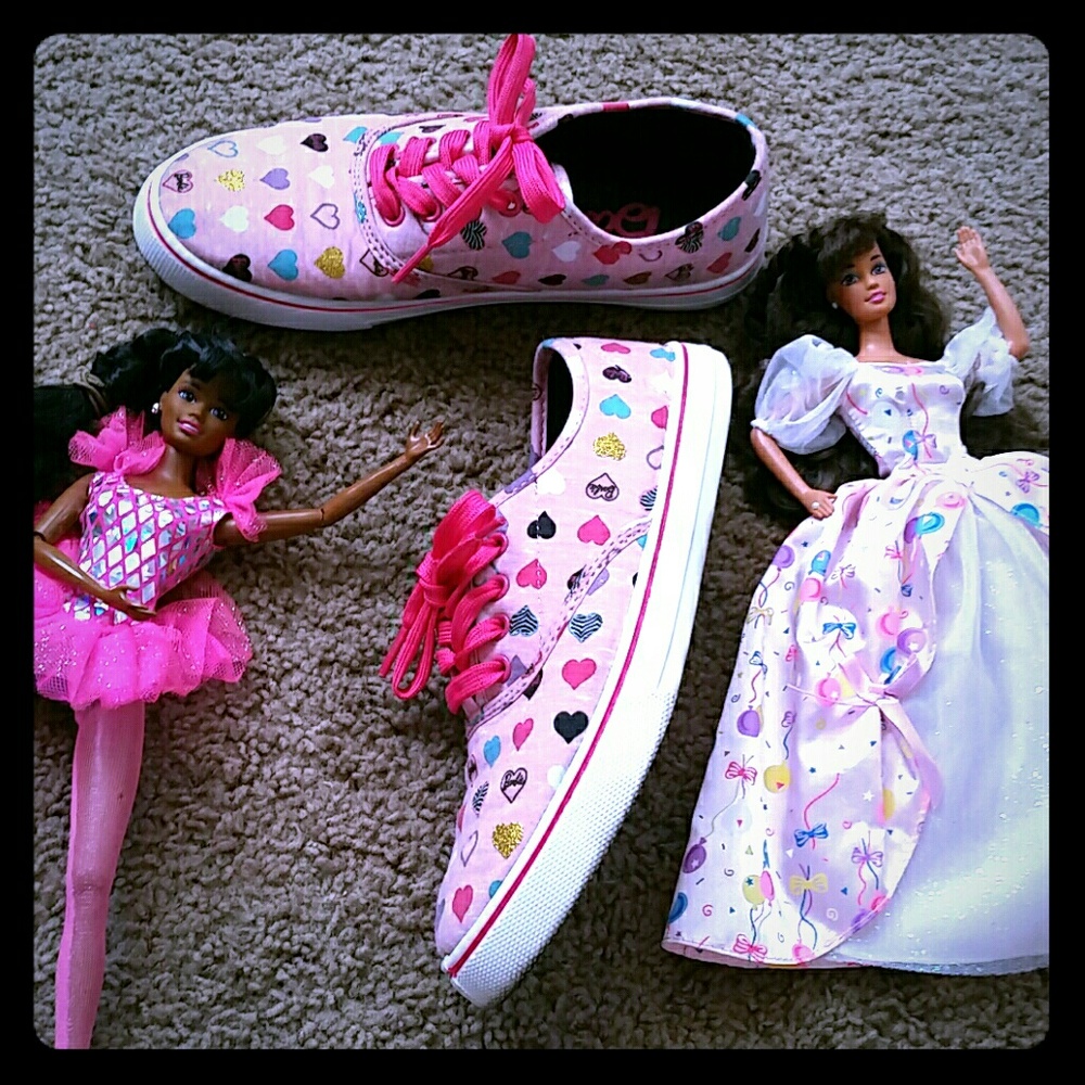 Women Barbie pink multi glitter heart sneakers